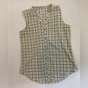 Rabbit High Country Trail White Tank button down shirt